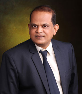 Dr.Praveen K Saxena